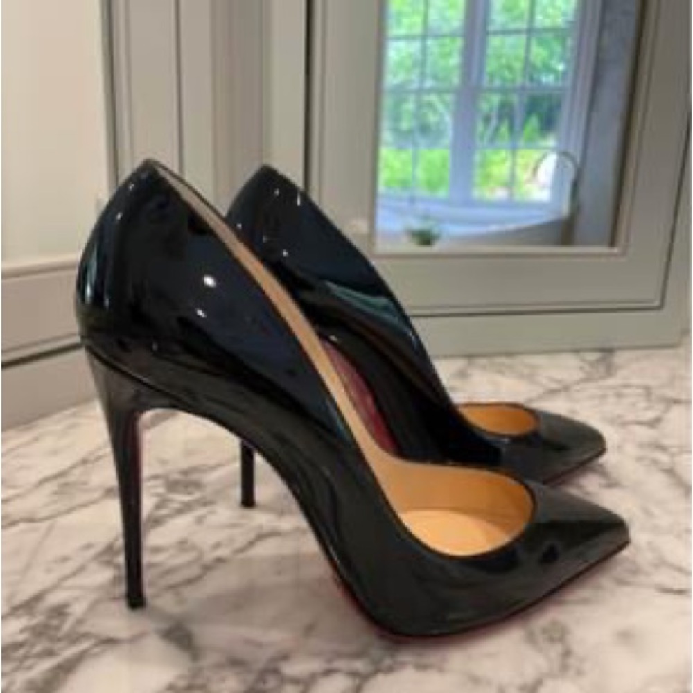 Christian Louboutin black patent leather heels, excellent condition, Size 39.5